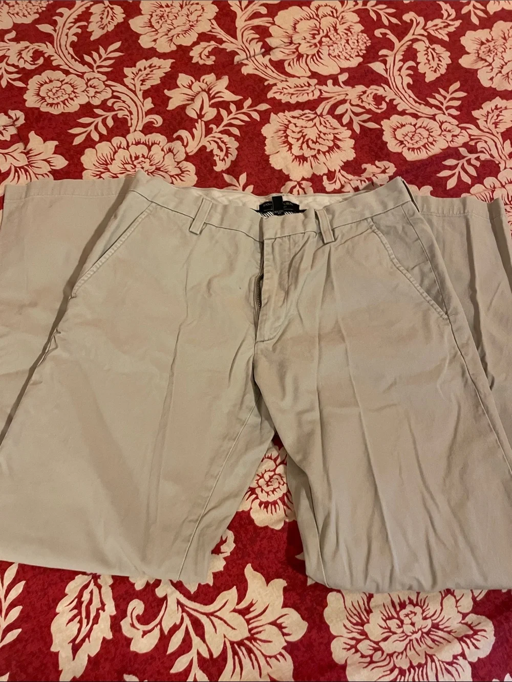 Banana Republic Men’s Beige Chino Pants